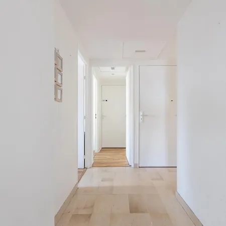 Lb Vacation I High Floor Sea View 2br With Balcony & Garage Feriehus Cannes