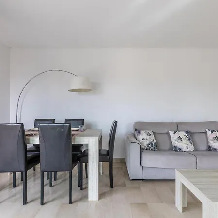 Feriehus Lb Vacation I High Floor Sea View 2br With Balcony & Garage *