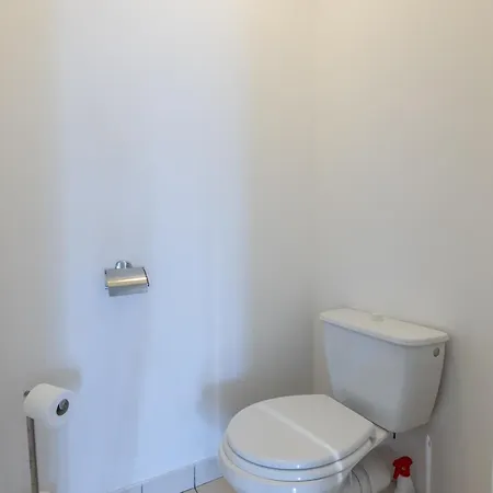 Feriehus Lb Vacation I High Floor Sea View 2br With Balcony & Garage Cannes