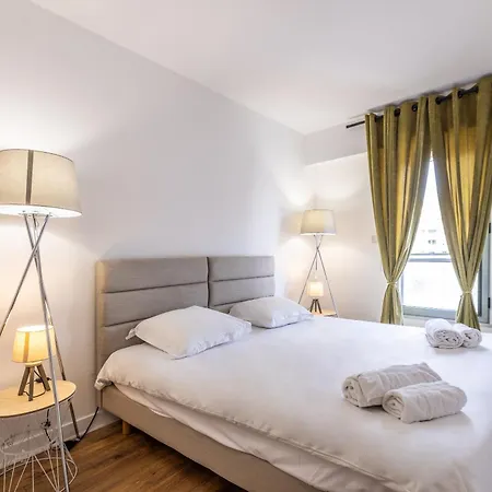Feriehus Lb Vacation I High Floor Sea View 2br With Balcony & Garage *