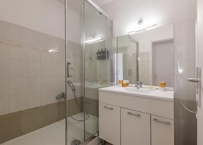 Lb Vacation I High Floor Sea View 2br With Balcony & Garage Cannes