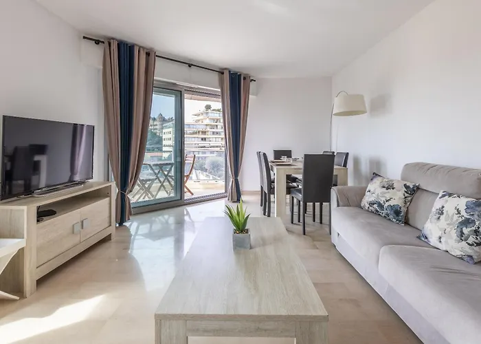 Lb Vacation I High Floor Sea View 2br With Balcony & Garage