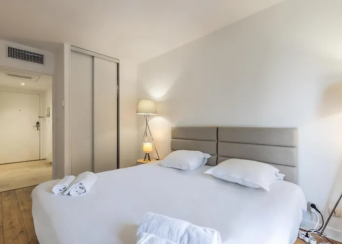 Nyaraló Lb Vacation I High Floor Sea View 2br With Balcony & Garage